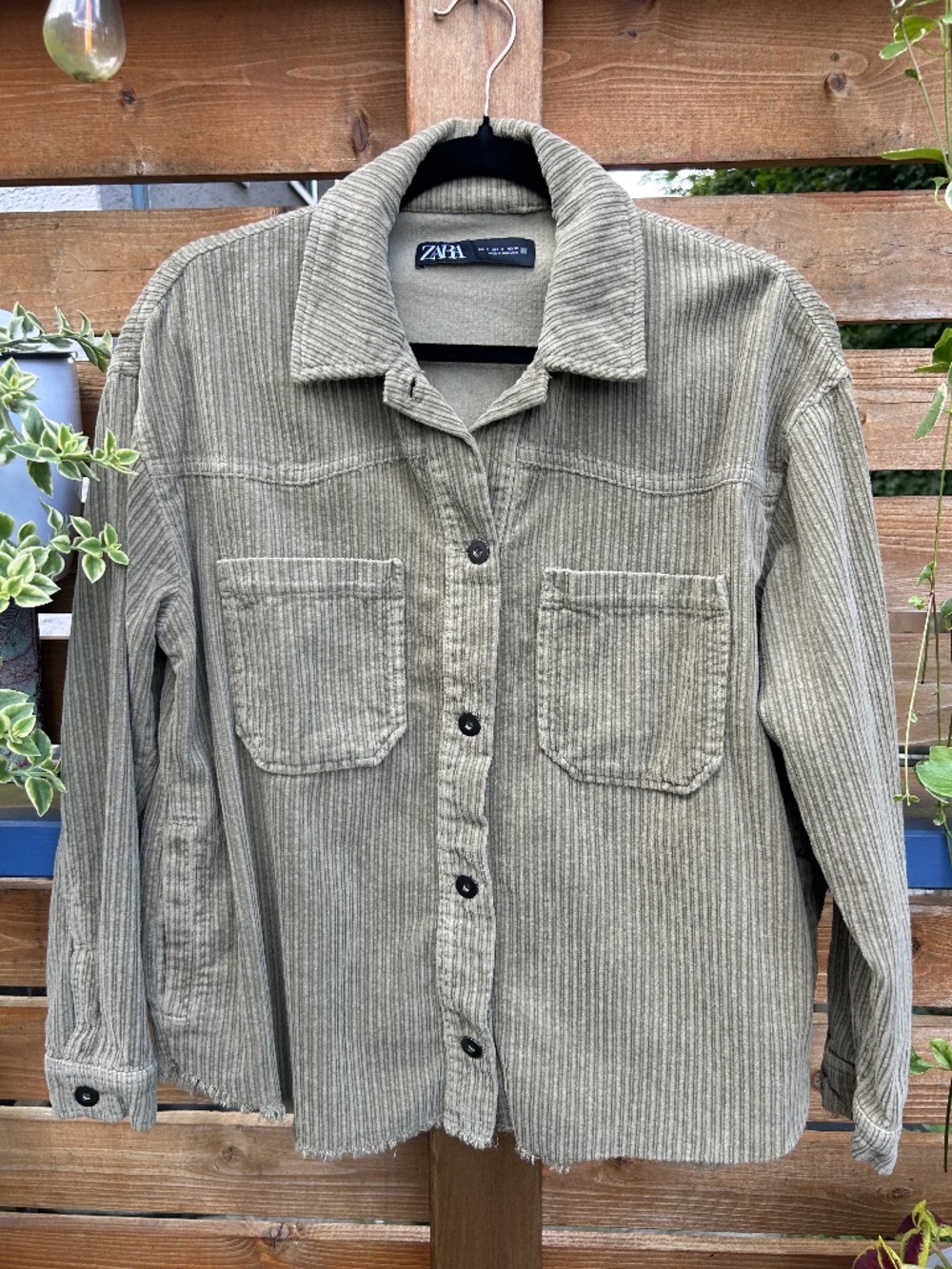 ZARA Olive Green Oversized Corduroy Shacket Jacket Raw Hem Size S